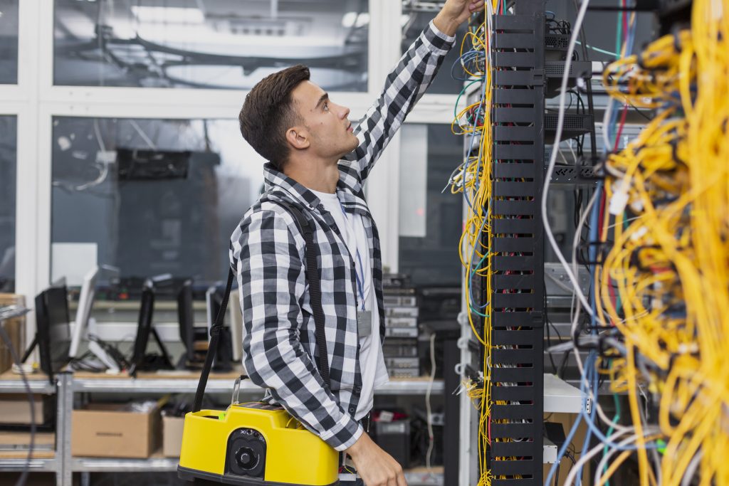 Find the Best Network Cabling Service: Keeping Your Business Connected